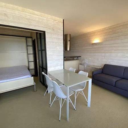 T1 Renove, Acces Plage, Parking - Fr-1-374-190 Apartment *