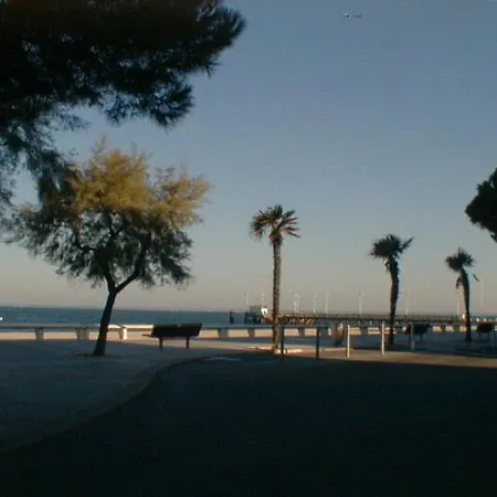 Charmant T1 Renove, Acces Plage, Parking - Fr-1-374-190 아르카숑
