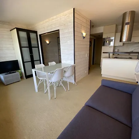 T1 Renove, Acces Plage, Parking - Fr-1-374-190 Apartment *